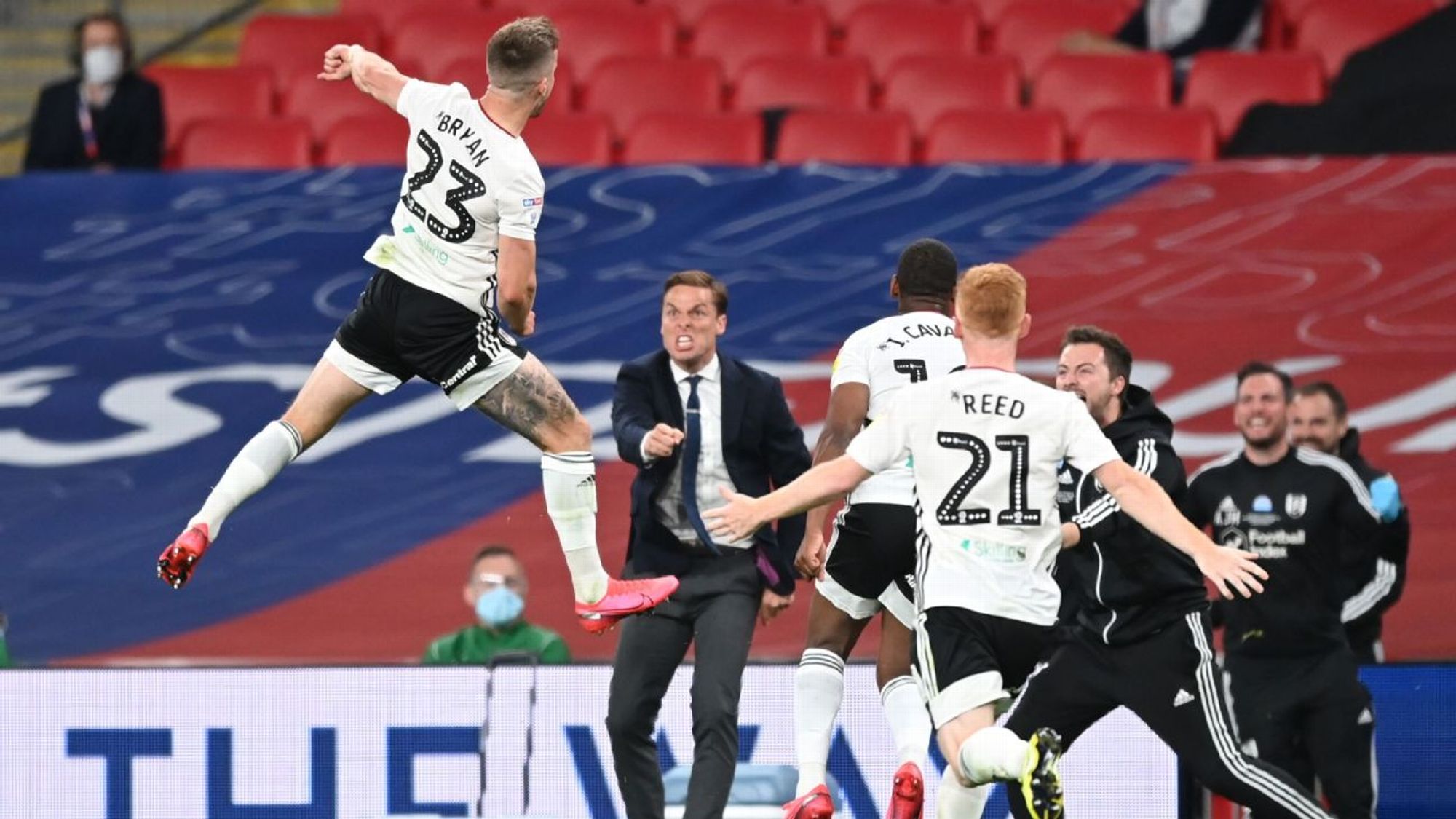 級俱樂部和 級俱樂部和